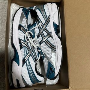 ASICS Men's White and Teal Athletic Shoes